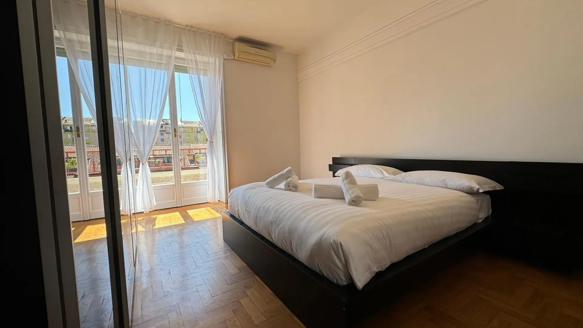 Lorenteggio Urban Suite - Affitti Brevi Italia Milan 0*,  Italy